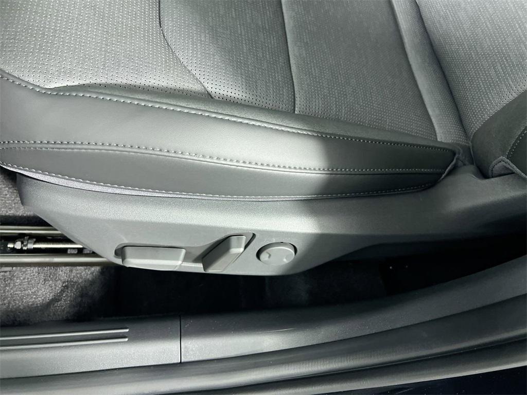 new 2025 Kia Niro car, priced at $35,090