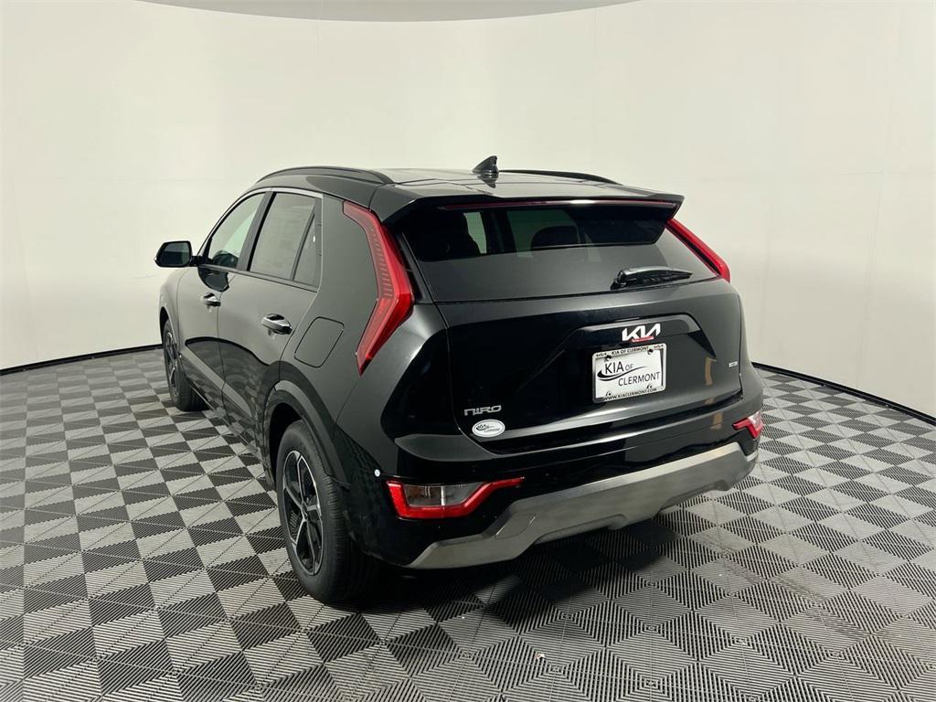 new 2025 Kia Niro car, priced at $35,090
