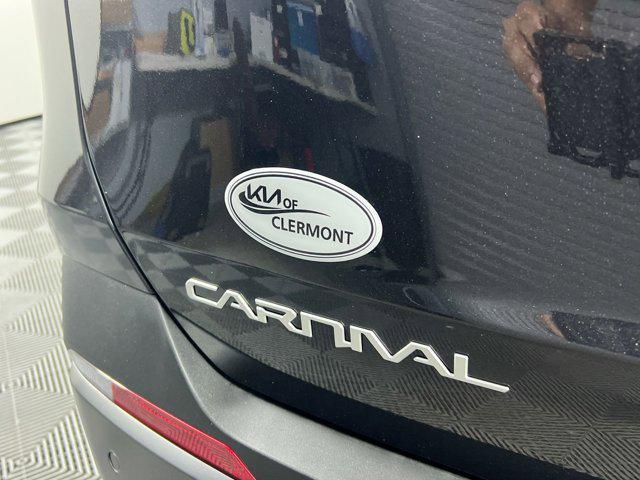 new 2025 Kia Carnival car, priced at $54,760