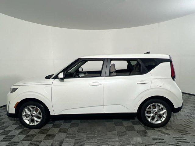 new 2025 Kia Soul car, priced at $20,121