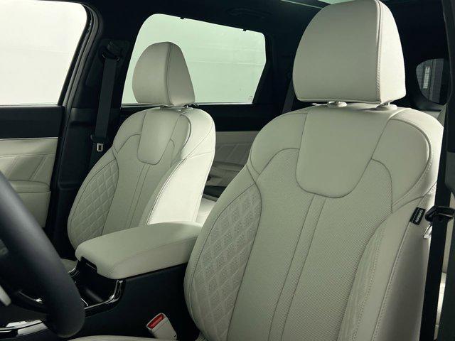 new 2025 Kia Sorento Hybrid car, priced at $43,156