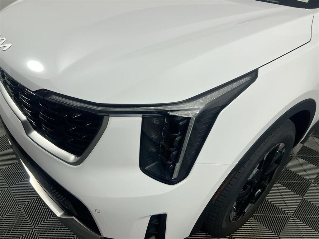 new 2026 Kia Sorento car, priced at $34,312