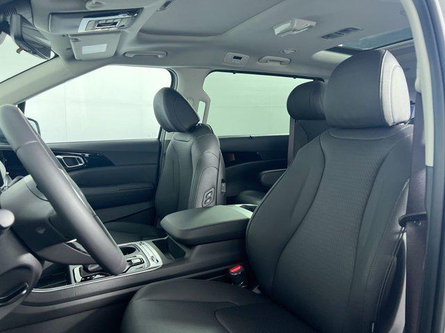 new 2025 Kia Carnival car, priced at $52,820