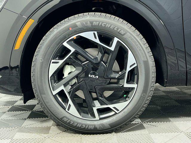 new 2025 Kia Sportage car, priced at $32,307