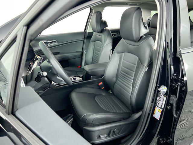 new 2025 Kia Sportage car, priced at $32,307