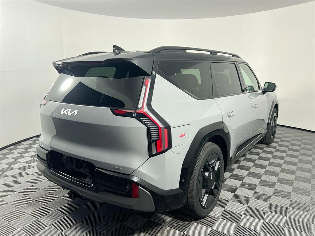 new 2026 Kia EV9 car, priced at $77,625