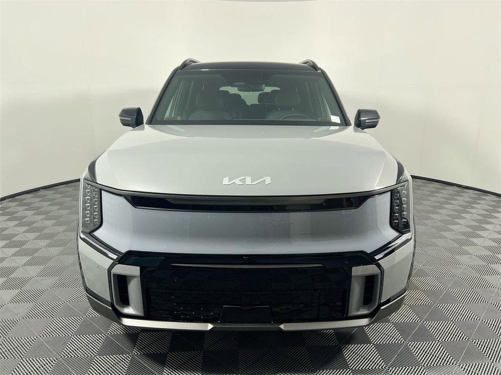 new 2026 Kia EV9 car, priced at $77,625