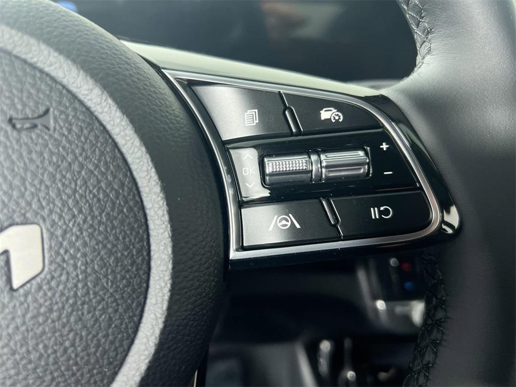 new 2025 Kia Seltos car, priced at $23,857