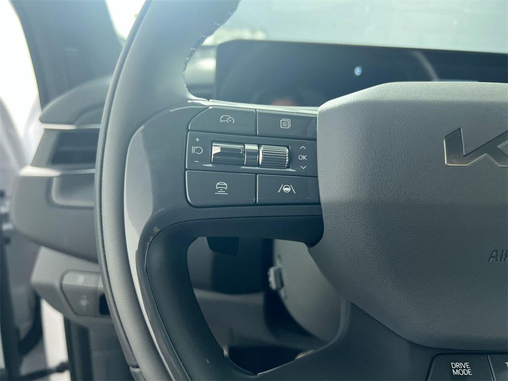 new 2026 Kia EV9 car, priced at $77,130
