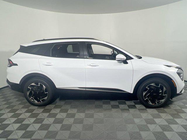 new 2025 Kia Sportage car, priced at $33,914