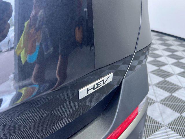 new 2025 Kia Carnival Hybrid car, priced at $48,549