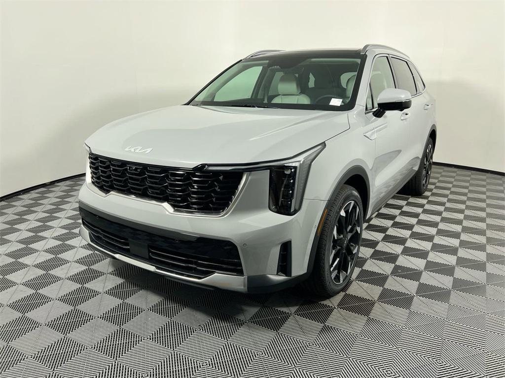 new 2025 Kia Sorento car, priced at $33,427