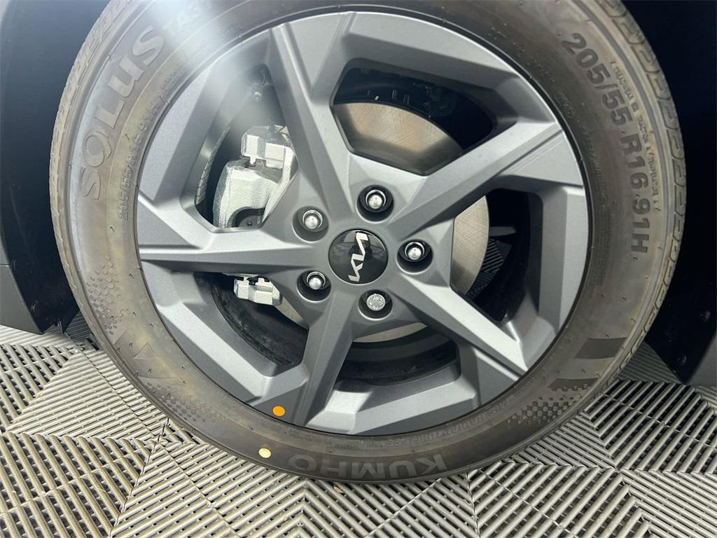 new 2025 Kia K4 car, priced at $24,870