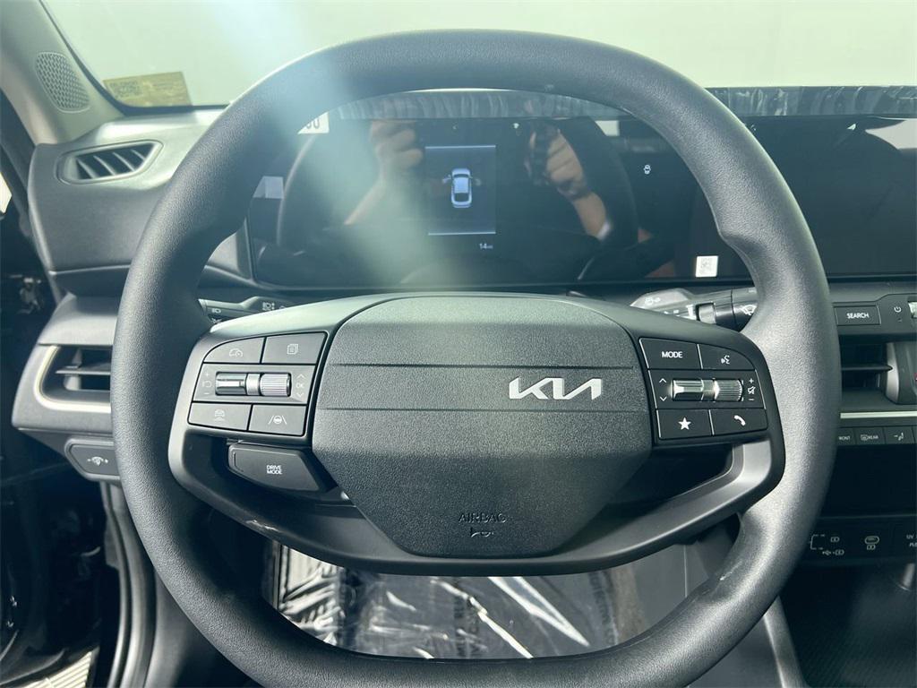 new 2025 Kia K4 car, priced at $24,870