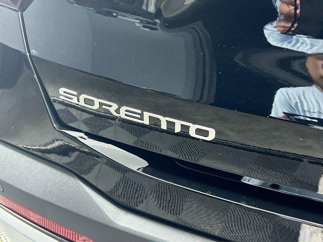 new 2025 Kia Sorento car, priced at $35,214