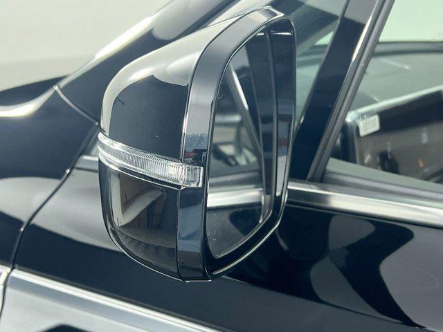 new 2025 Kia Sorento car, priced at $35,214