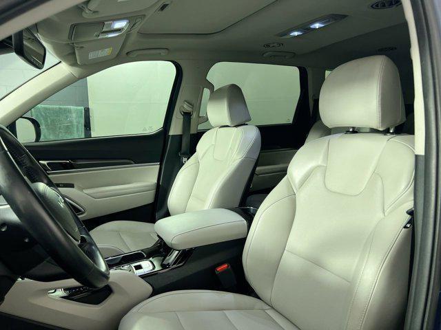 used 2023 Kia Telluride car, priced at $30,500
