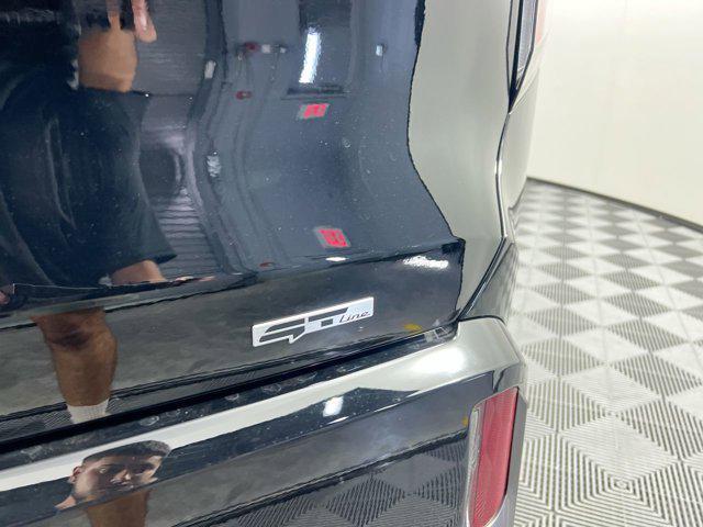 new 2026 Kia EV9 car, priced at $76,370