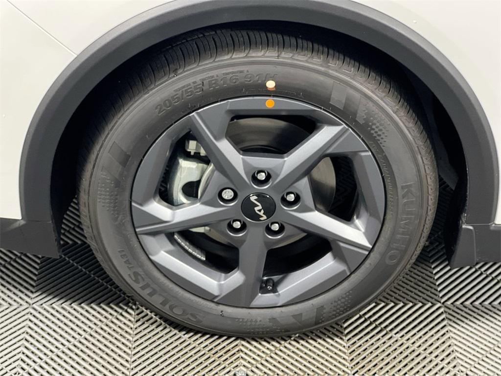 new 2025 Kia K4 car, priced at $24,900