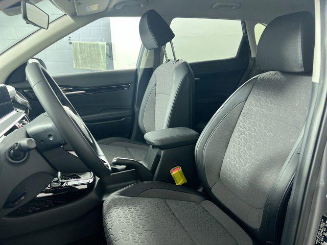 new 2025 Kia Seltos car, priced at $24,035