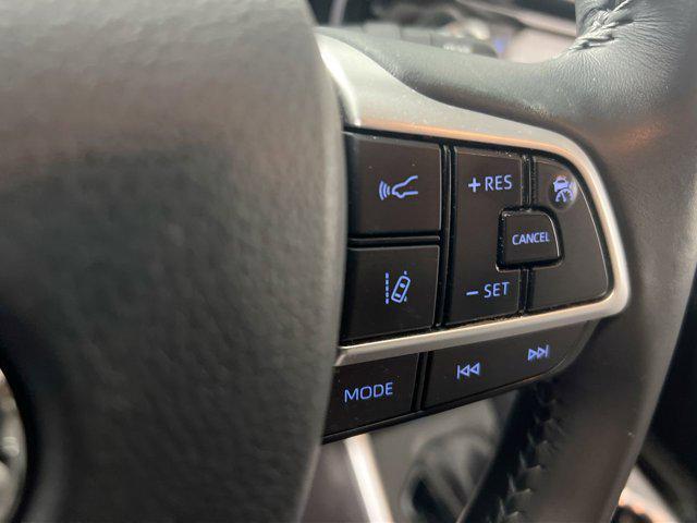 used 2022 Toyota Highlander car, priced at $29,250