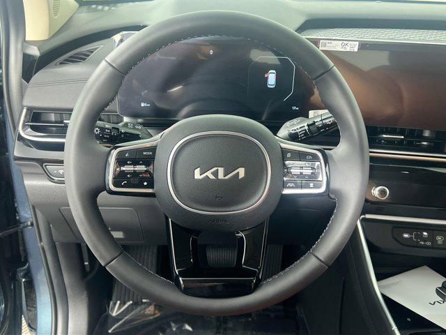 new 2025 Kia Carnival car, priced at $52,755