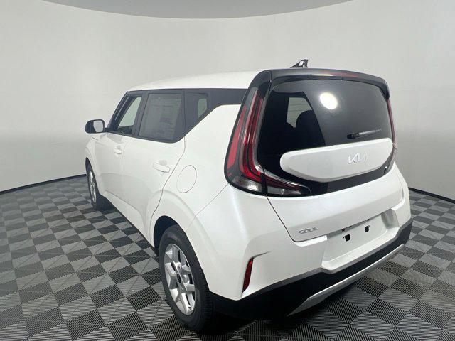 new 2025 Kia Soul car, priced at $19,347