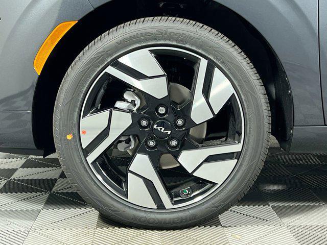 new 2025 Kia Soul car, priced at $25,015