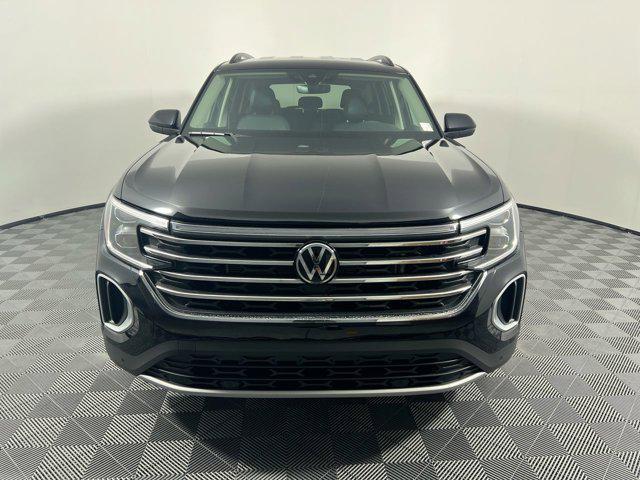 used 2024 Volkswagen Atlas car, priced at $34,000