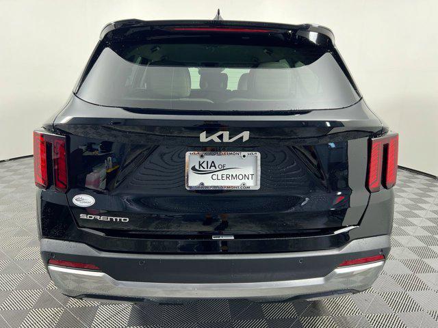 new 2025 Kia Sorento car, priced at $32,029