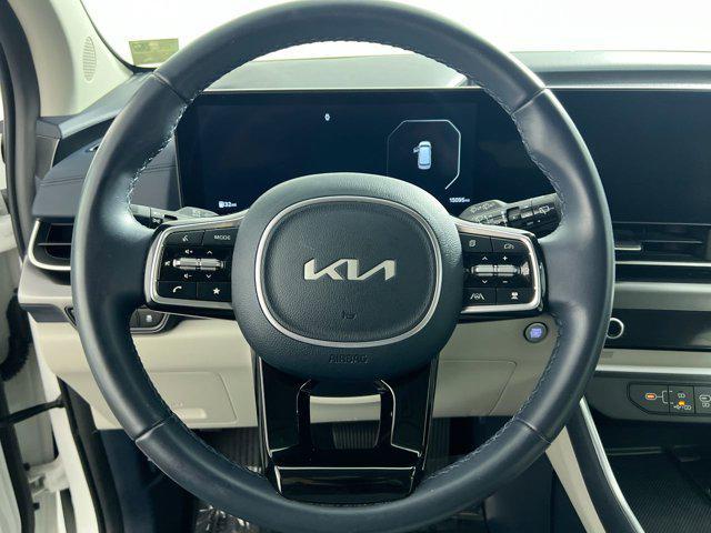 used 2025 Kia Carnival car, priced at $43,250