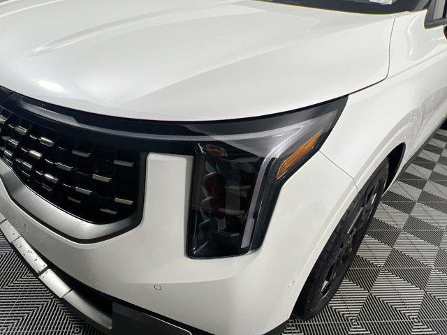 used 2025 Kia Carnival car, priced at $43,250