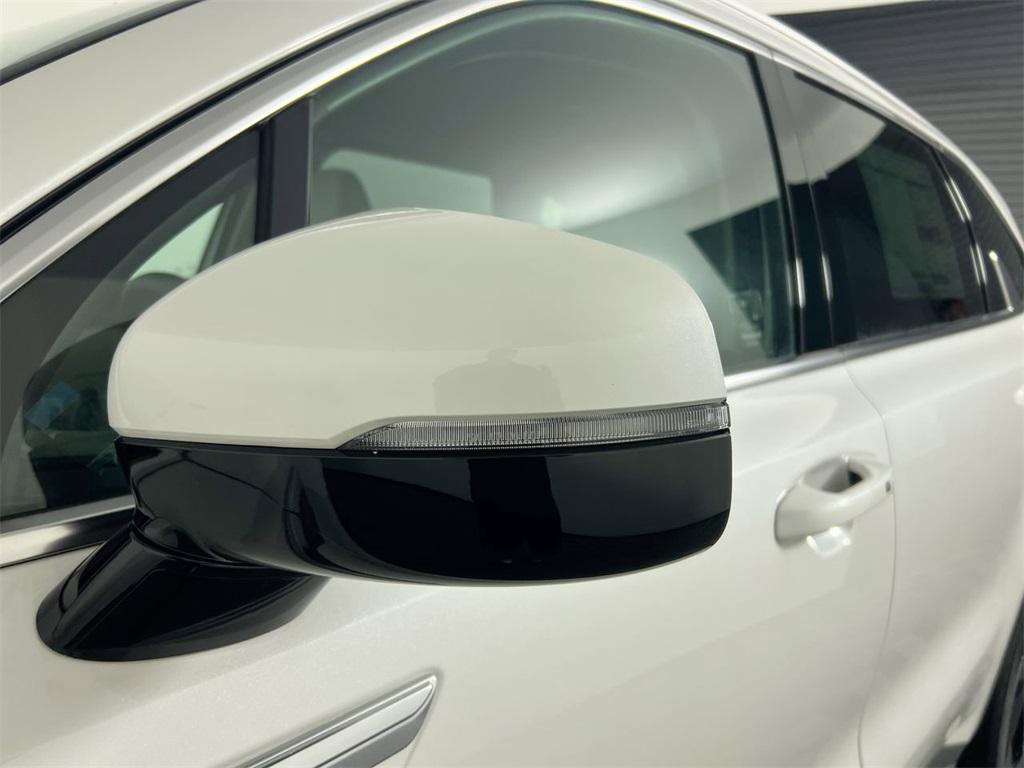 new 2025 Kia Sorento Hybrid car, priced at $33,292