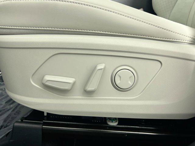 new 2025 Kia Sorento car, priced at $35,233