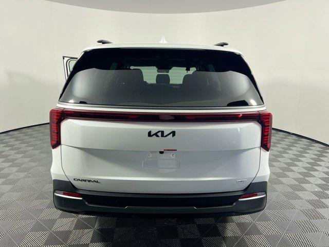 new 2025 Kia Carnival Hybrid car, priced at $53,320