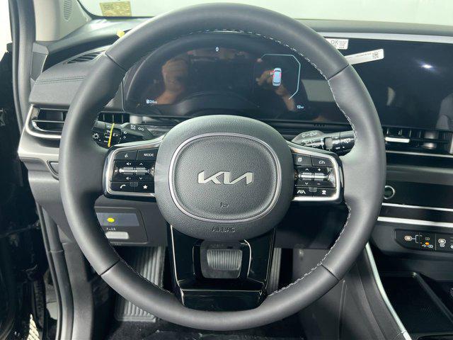 new 2025 Kia Carnival car, priced at $55,255