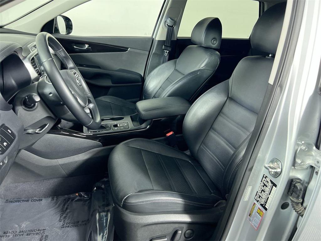 used 2019 Kia Sorento car, priced at $15,000