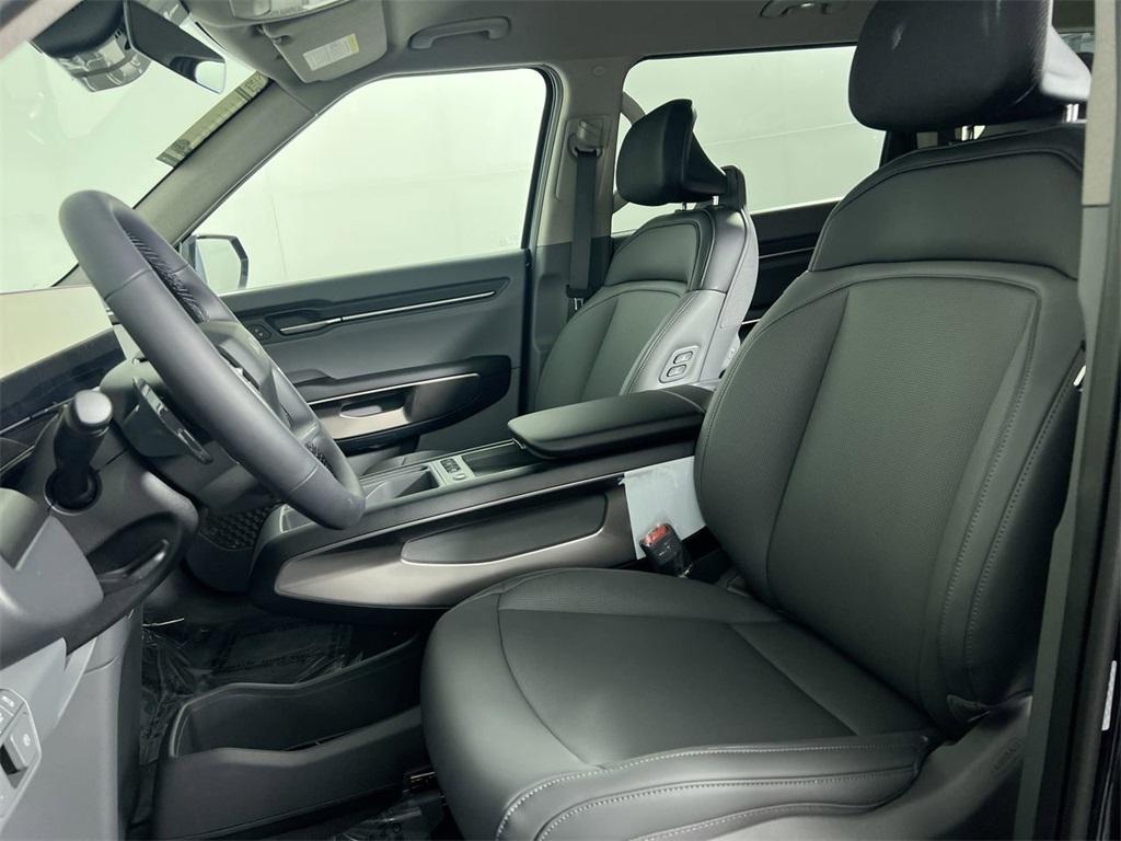 new 2026 Kia EV9 car, priced at $60,235
