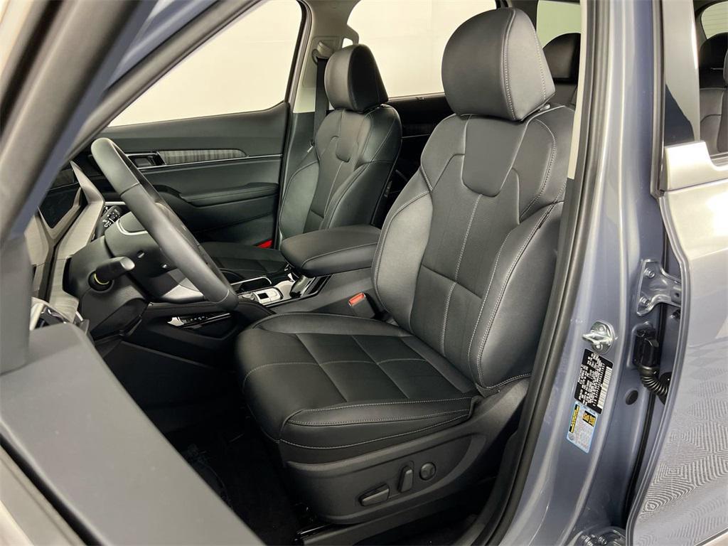 new 2025 Kia Telluride car, priced at $44,685