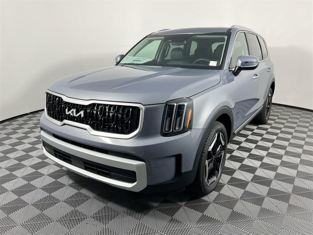 new 2025 Kia Telluride car, priced at $44,685