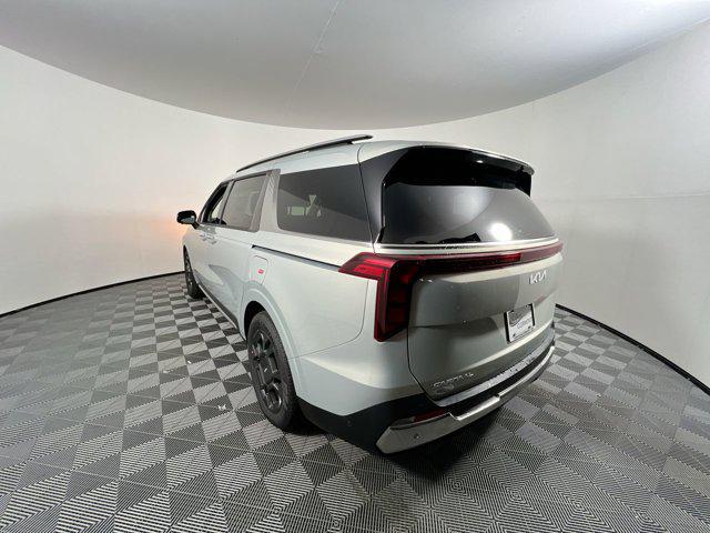 new 2025 Kia Carnival car, priced at $40,166