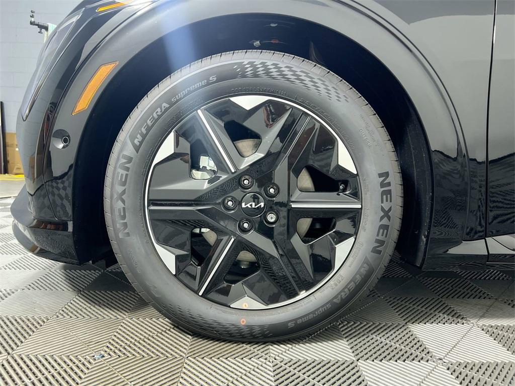 new 2025 Kia EV6 car, priced at $56,770