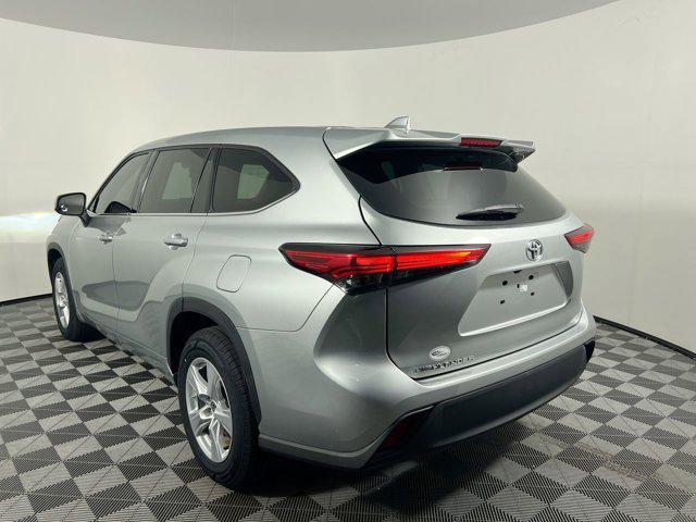 used 2021 Toyota Highlander car, priced at $29,250
