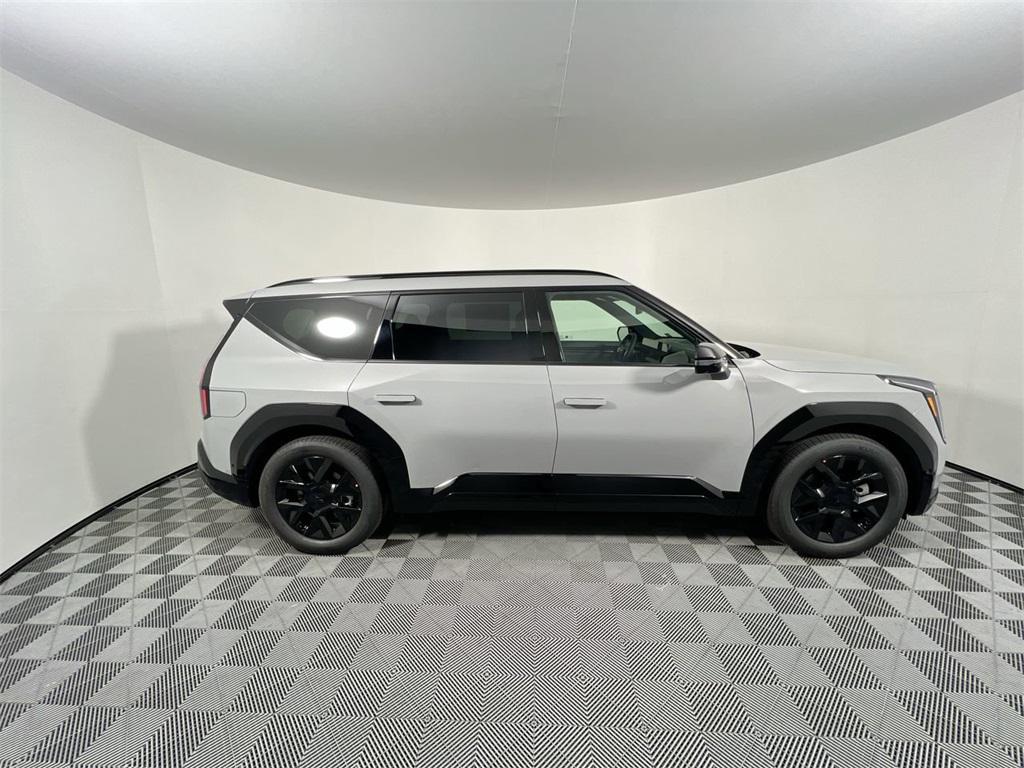 new 2026 Kia EV9 car, priced at $72,300