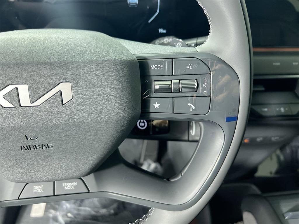 new 2026 Kia EV9 car, priced at $72,300