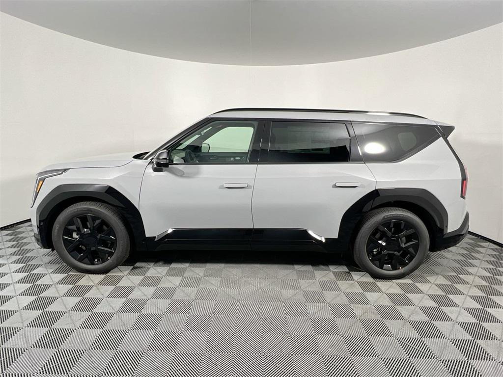 new 2026 Kia EV9 car, priced at $72,300