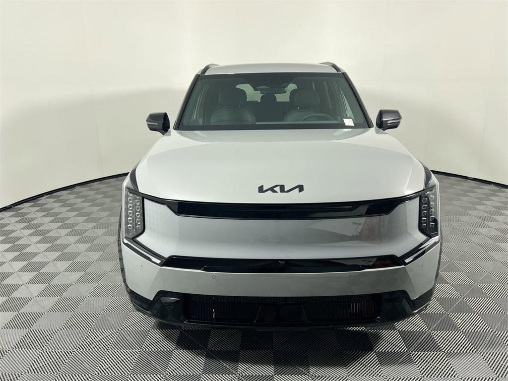 new 2026 Kia EV9 car, priced at $72,300