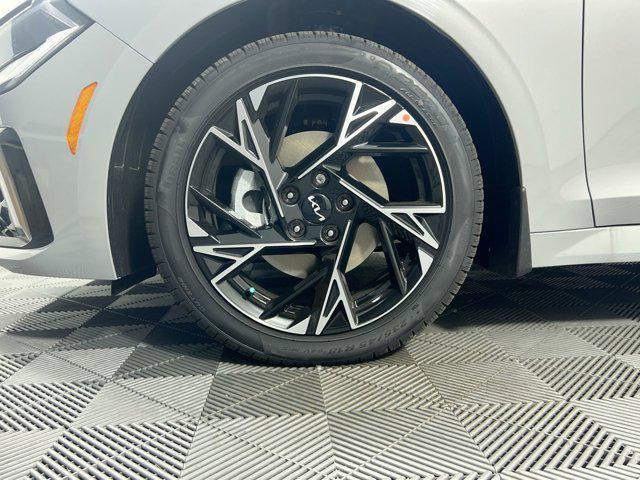 new 2025 Kia K5 car, priced at $28,032