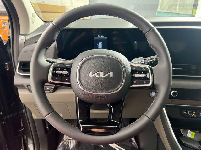 new 2025 Kia Carnival car, priced at $42,765