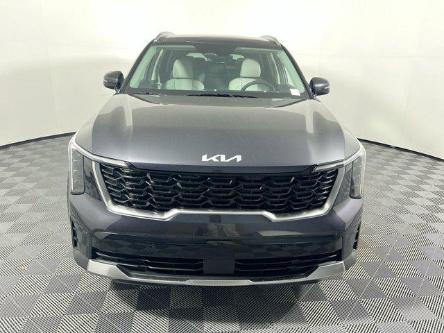 new 2025 Kia Sorento car, priced at $33,617
